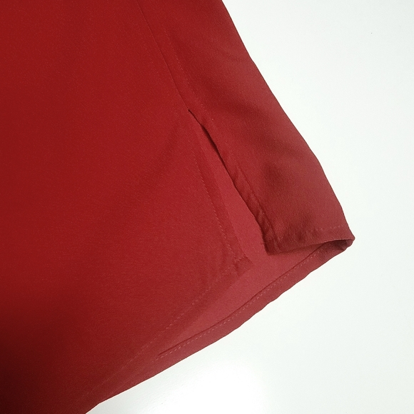 Liz Claiborne Sleeveless Waterfall Front Ruffle Blouse | Large | Red Top - Picture 4 of 9